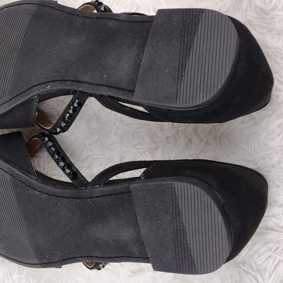 Torrid Black Fabric Embellished V-Strap Pointed Toe Slip On Flat Loafer… - Picture 9 of 14